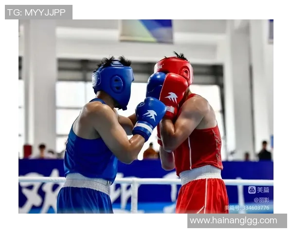 足球场上的拳击高手揭秘那些会打拳的足球明星们的双重运动才华